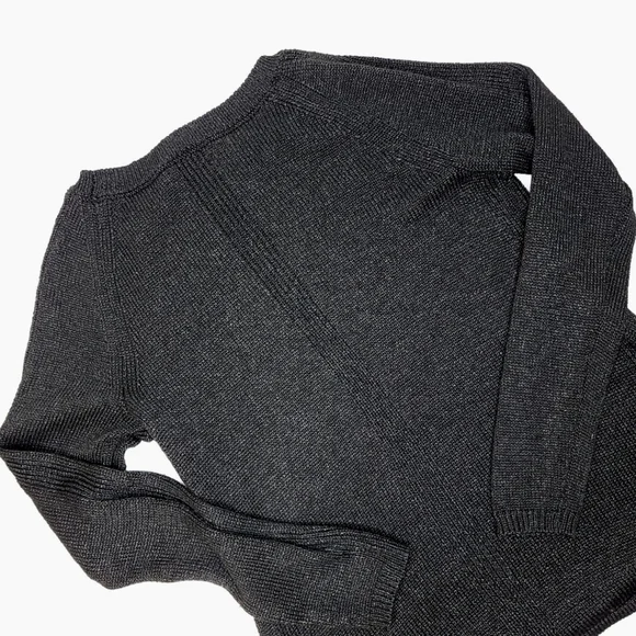 Banana Republic Italian Yarn Women's XS Black Long Sleeve Pullover Sweater - Picture 8 of 9